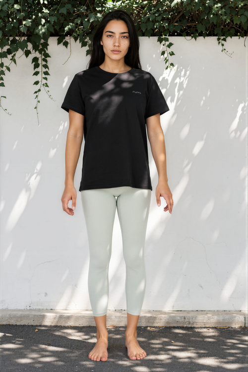 W Moon Tee - Black